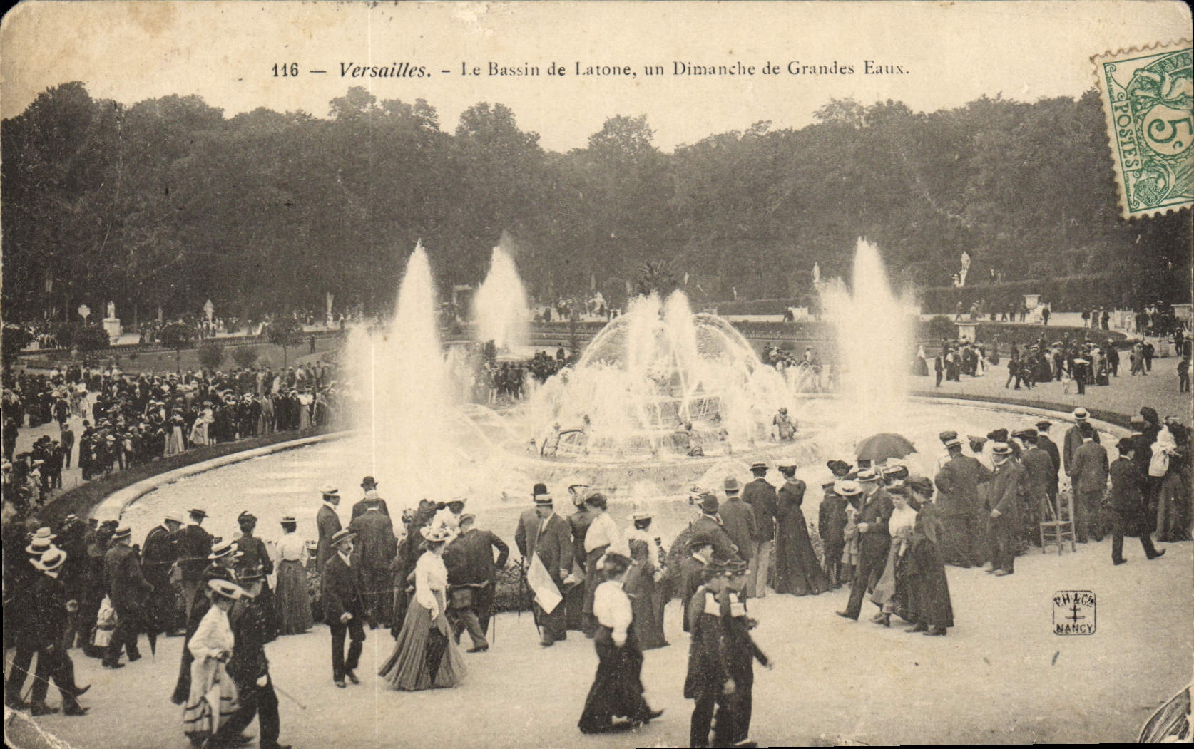 CPA Versailles Le Bassin de Latone un Dimanche de Grandes Eaux 