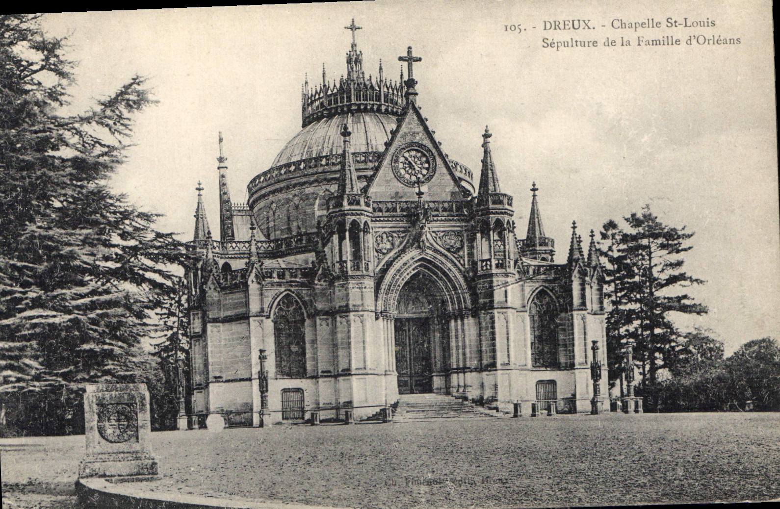 Dreux - Chapelle Saint-Louis - Sépulture de la Famille d'Orléans