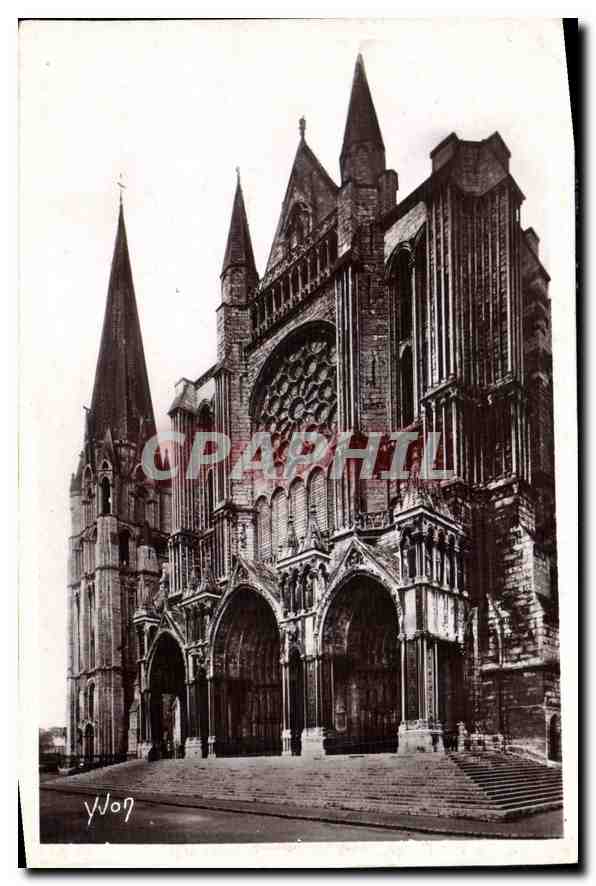 Chartres — La Cathédrale, Le Portail Sud et la Vieille Tour — Les Éditions d'Art Yvon, Paris