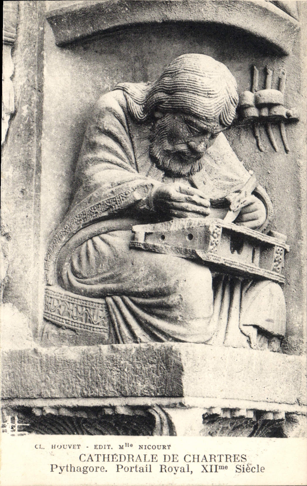 Pythagore — statue au Portail Royal de la Cathédrale de Chartres — éditeur CL. Houvet, Mlle Nicourt
