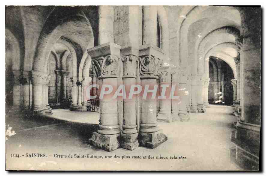 CPA Saintes Crypte de Saint Eutrope une des plus vaste et des mieux eclairees 