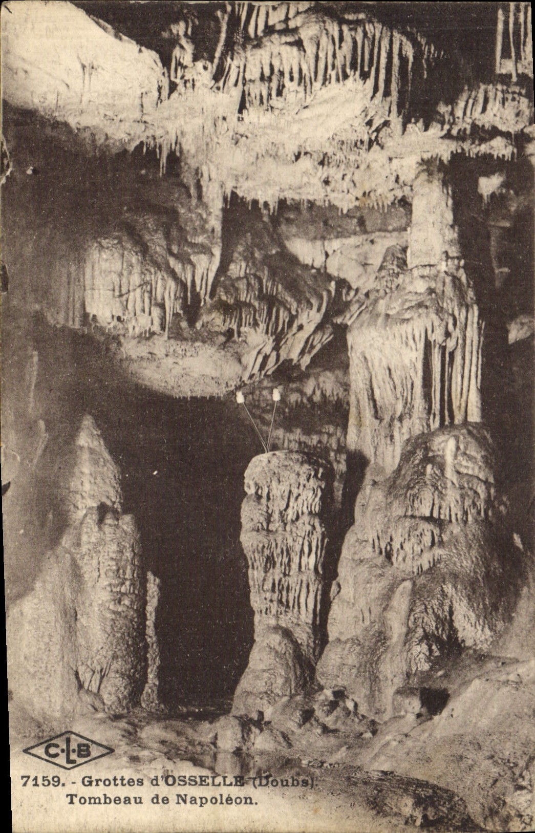 CPA Grottes d'Osselle Doubs Tombeau de Napoleon - Recto