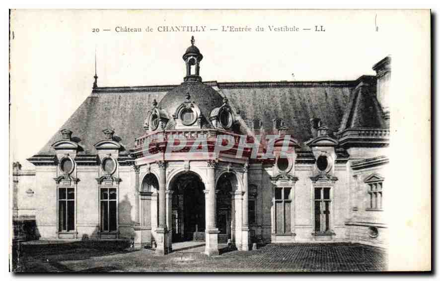 CPA Chateau de Chantilly L'Entree du Vestibule 