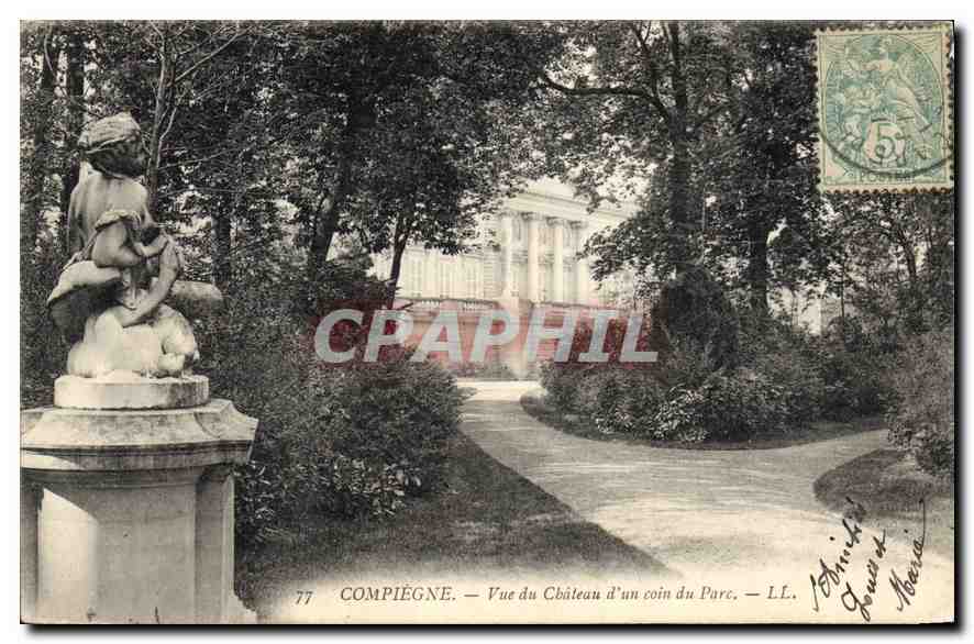 CPA Compiegne Vue du Chateau d'un coin du Parc 