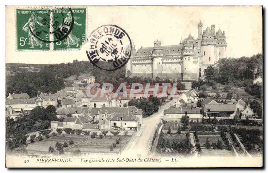 CPA Pierrefonds Vue generale cote Sur Ouest du Chateau 