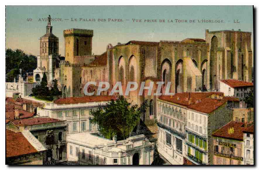 Avignon — Le Palais des Papes — Vue prise de la Tour de l'Horloge — LL