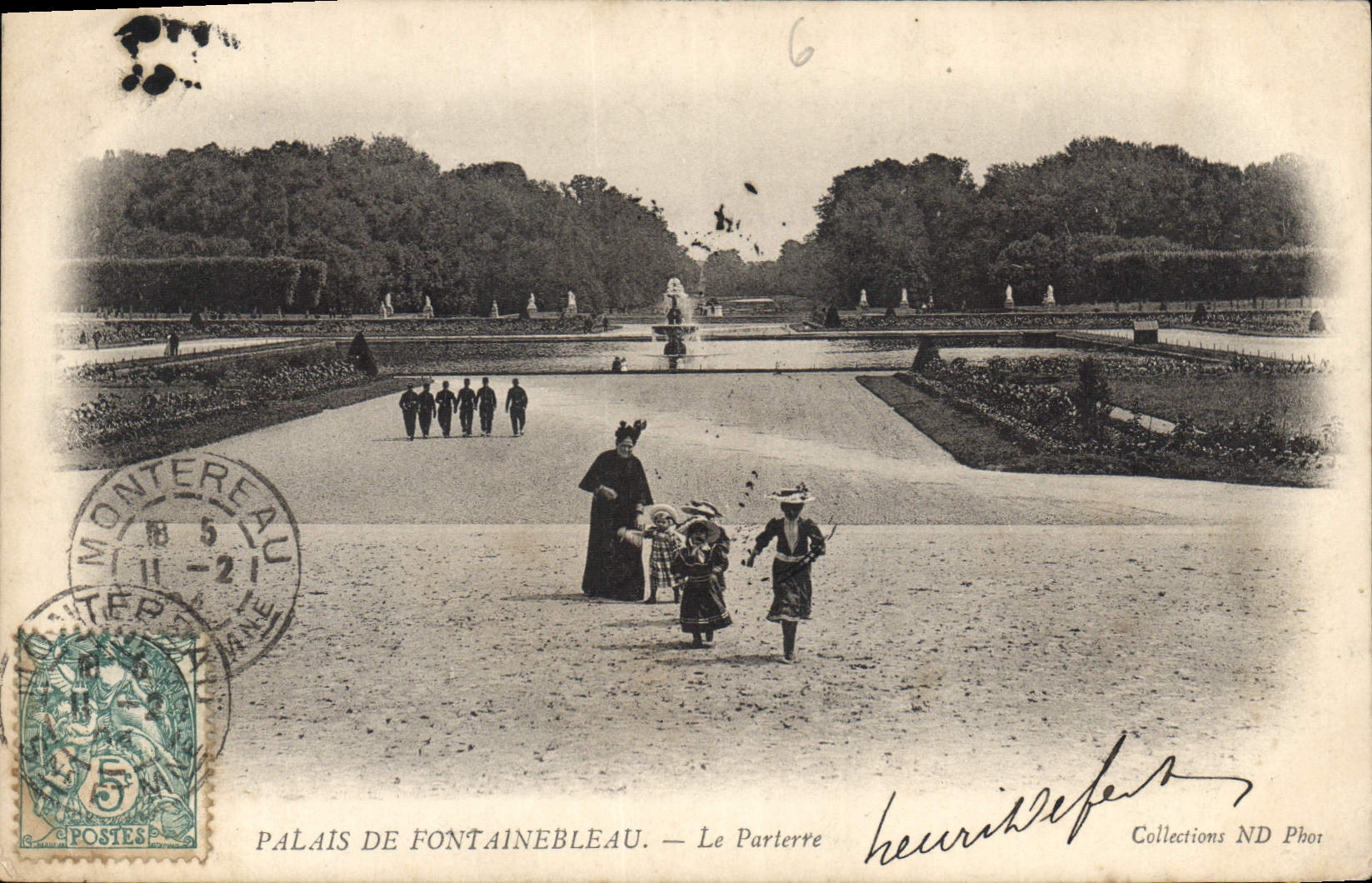 Palazzo di Fontainebleau — Il Parterre — Collezioni ND Phor