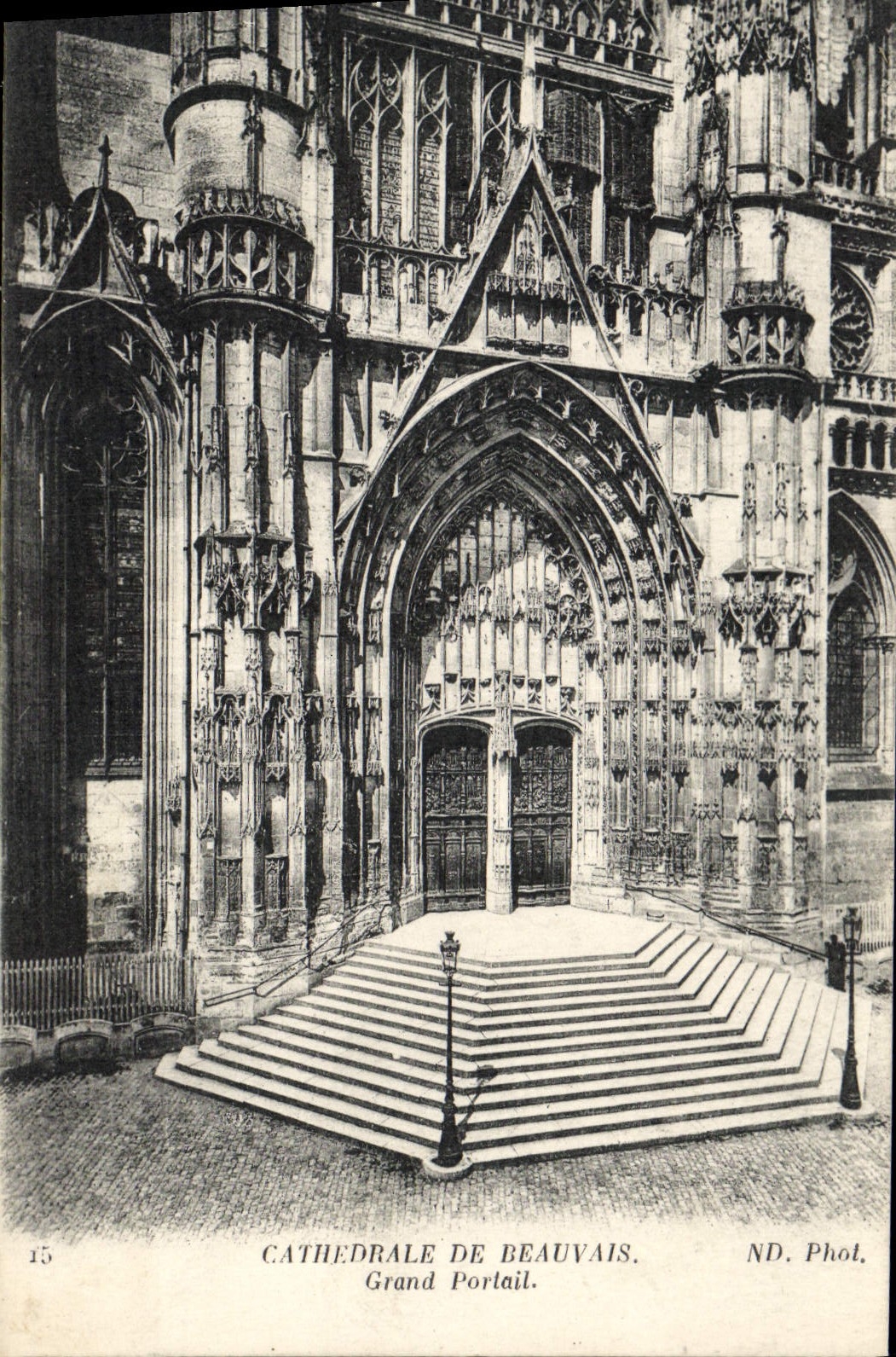 Cathédrale de Beauvais — Grand Portail — ND. Phot. n°15
