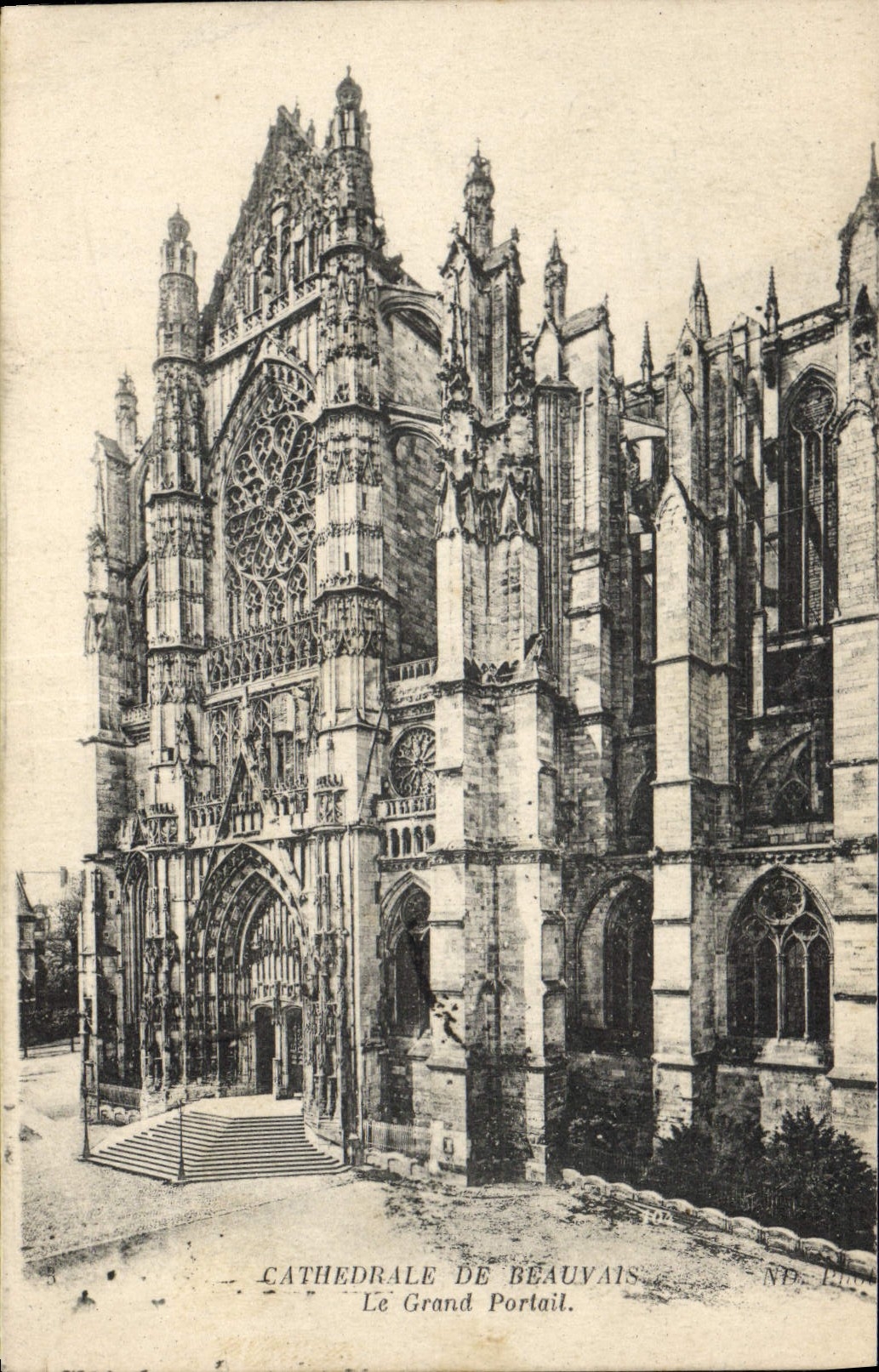 Cathédrale de Beauvais — Le Grand Portail — N.D. Édition