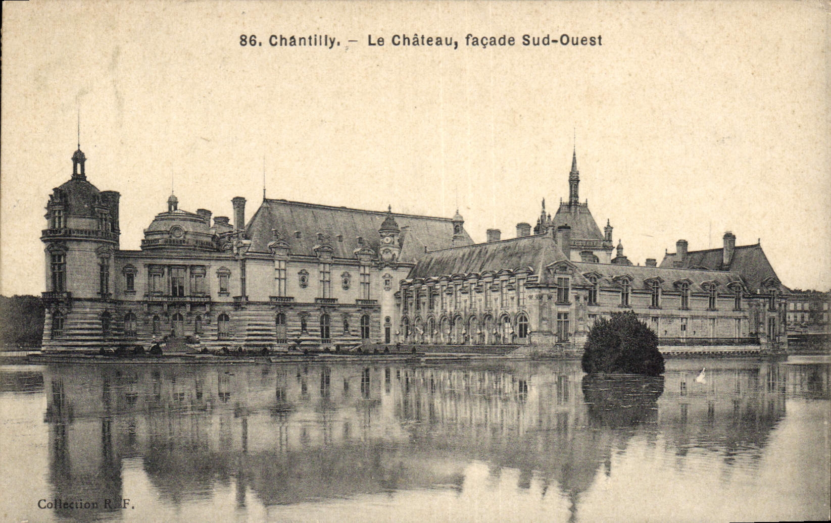 Chantilly — Le Château, façade Sud-Ouest — Collection R.F. n°86