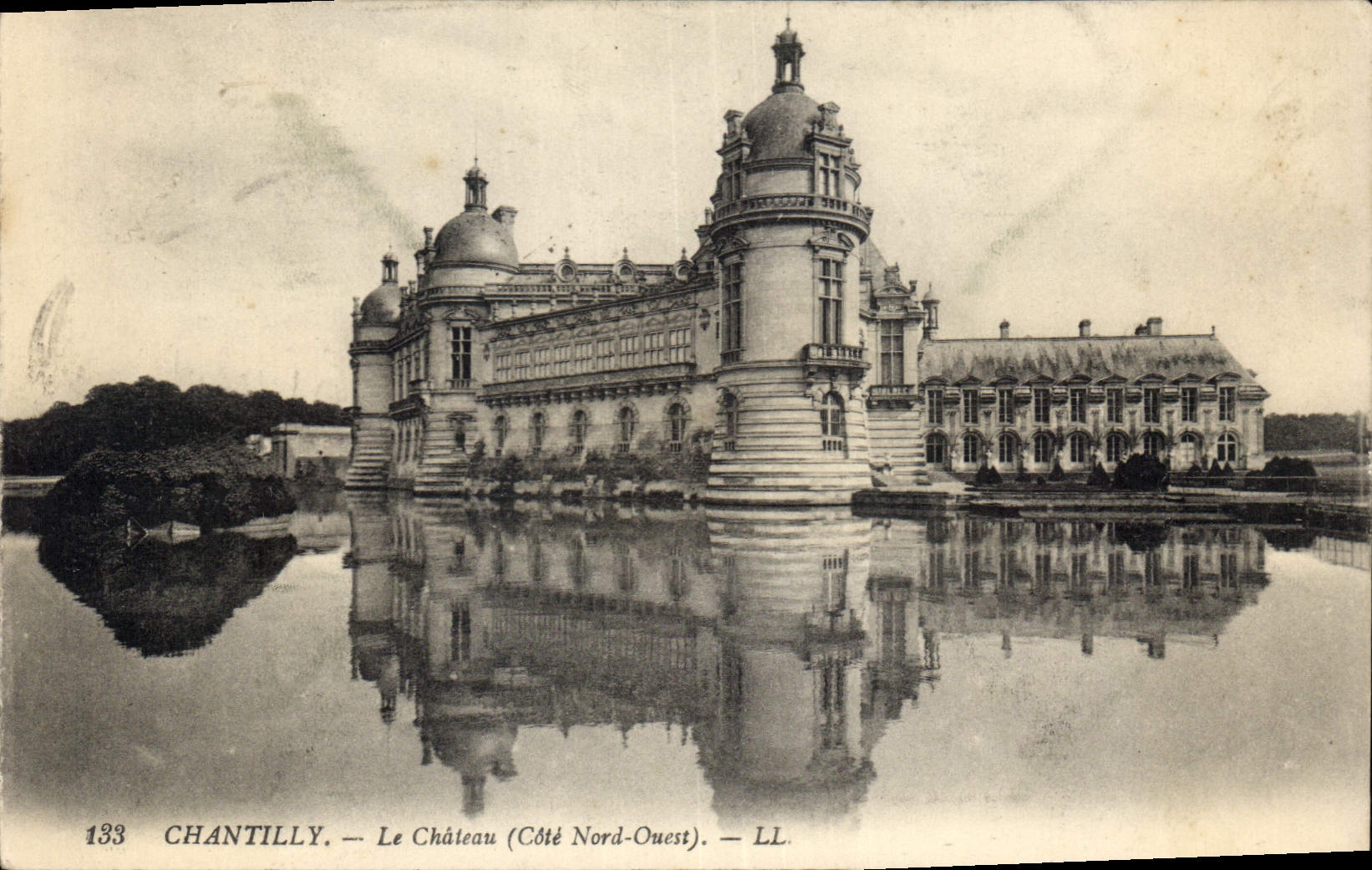 Chantilly — Le Château (Côté Nord-Ouest) — LL. N° 133