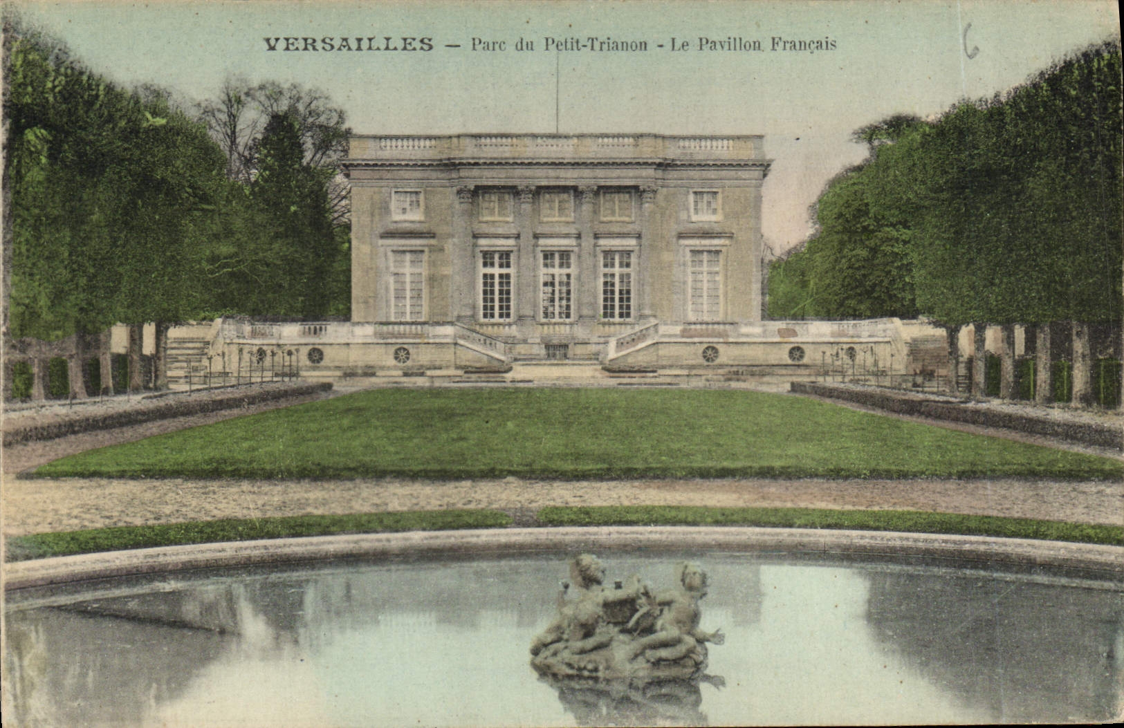 CPA Versailles Parc du Petit Trianon le Pavillon Francais 