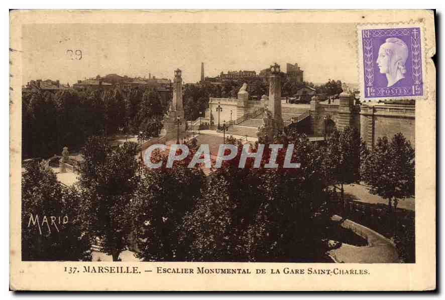 CPA Marseille Escalier monumental de la Gare Saint Charles 