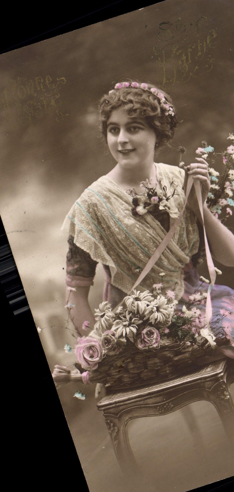 Frau mit Blumenkorb — St. Barbe — Verleger 'Fourez' n°3