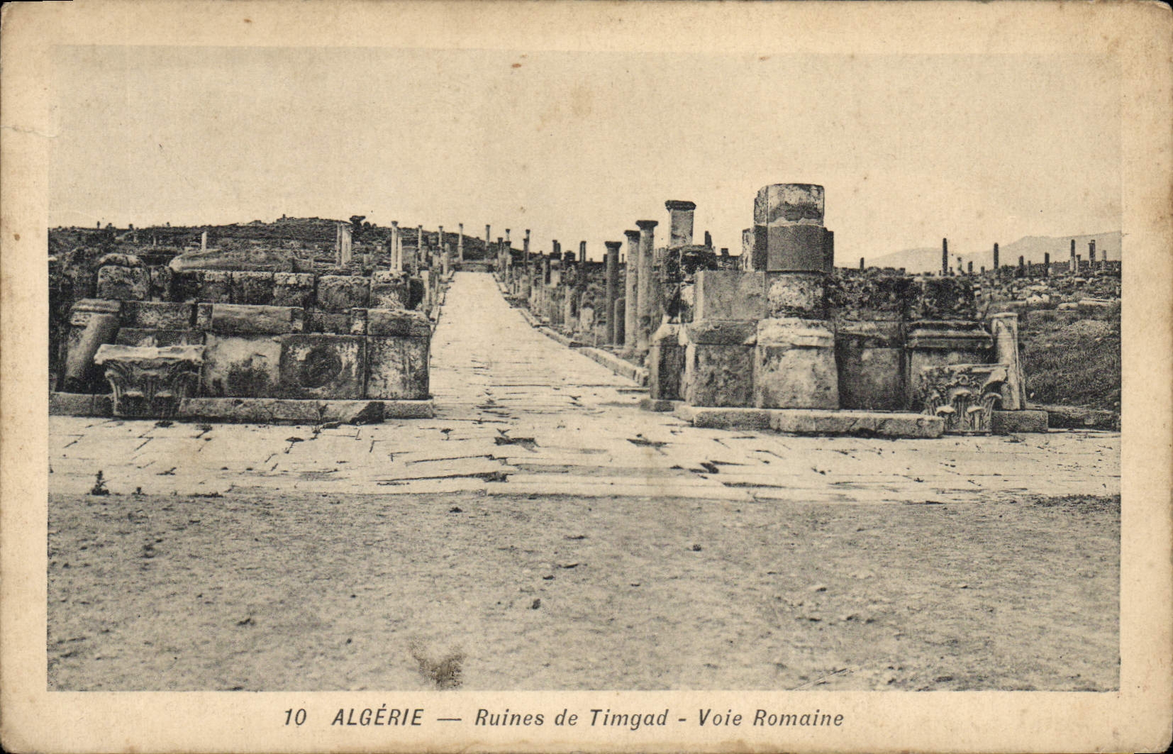 Algérie — Ruines de Timgad - Voie Romaine — Algérie Cartes Postales