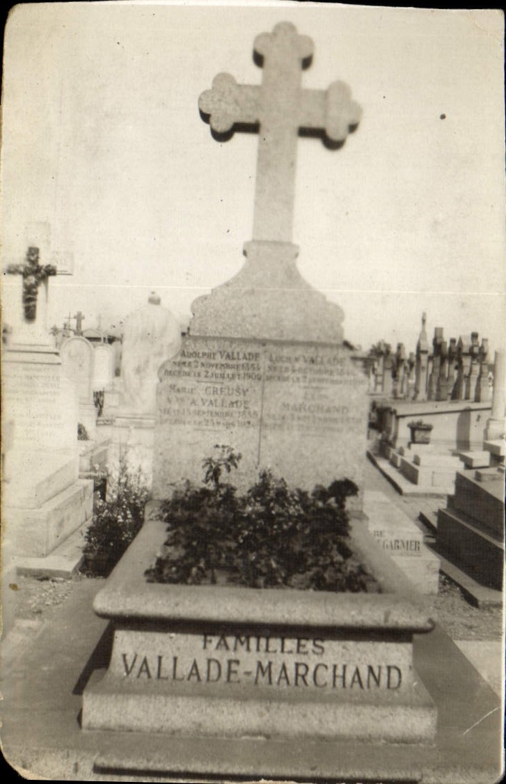 Photo Tombe Familles Vallade Marchand