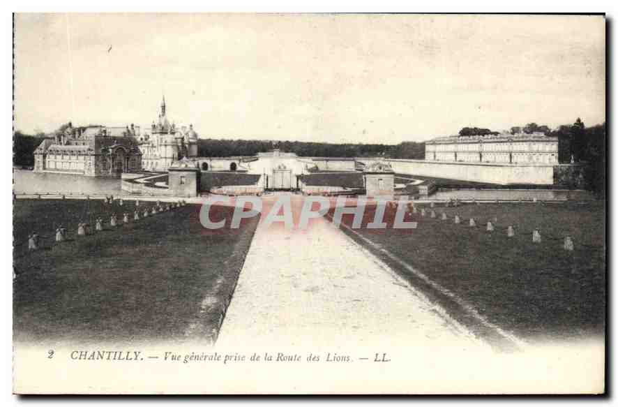 CPA Chantilly Vue generale prise de la Route des Lions 