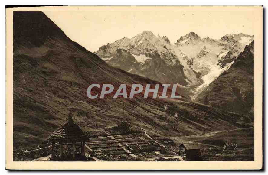 CPA Col du Lautaret le Jardin Alpin en face le Massif de la Meije 