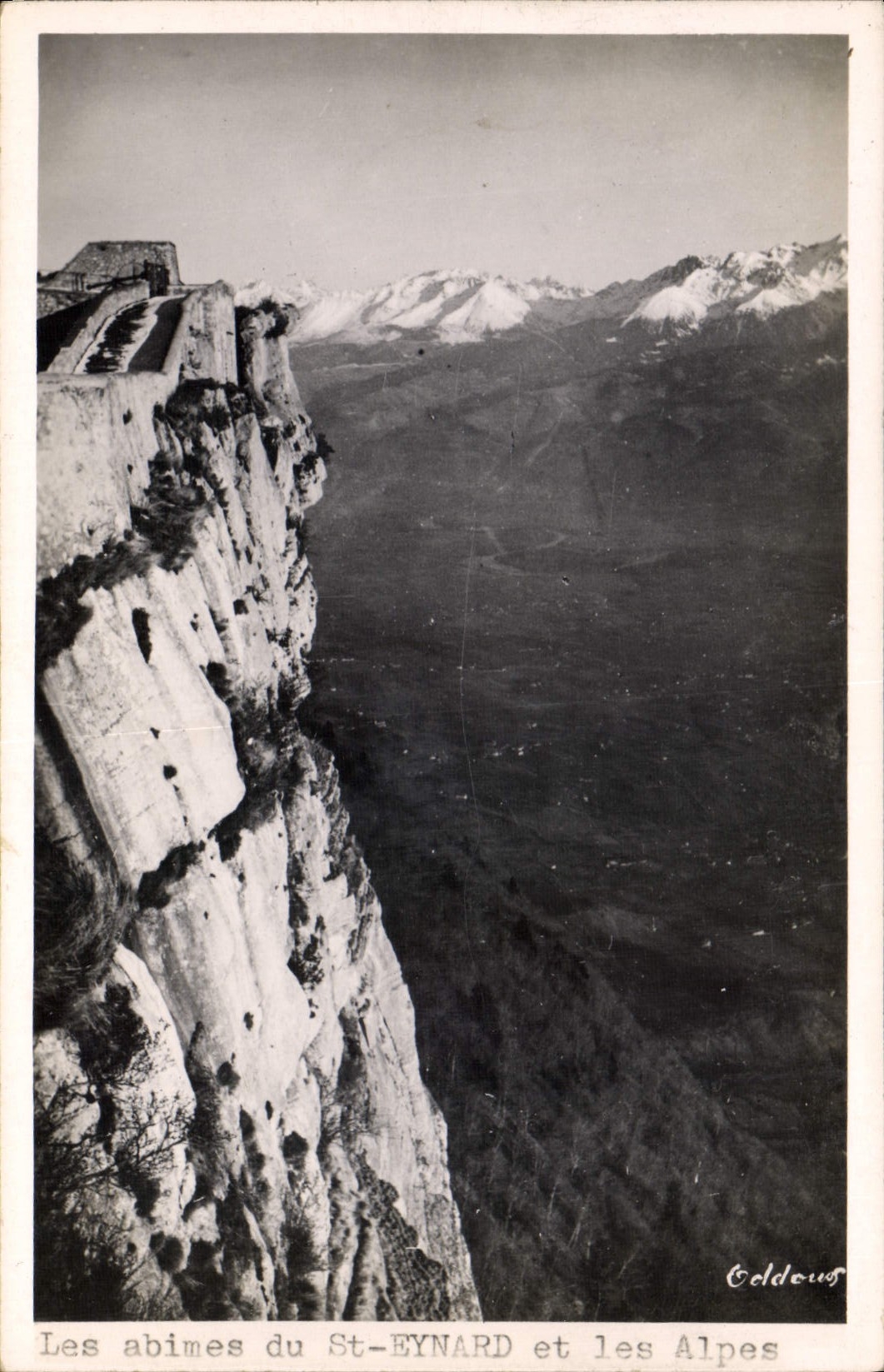 Les abîmes du St-EYNARD et les Alpes — Galdous