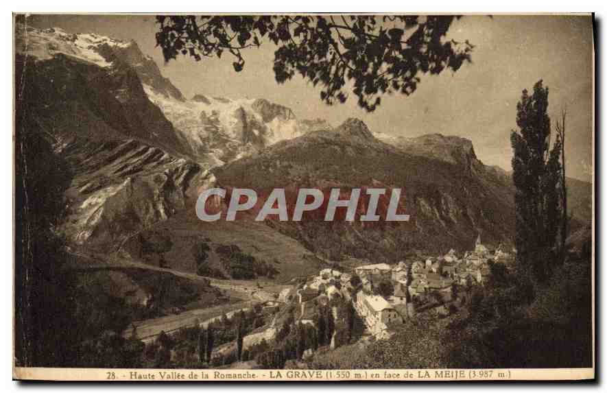 CPA Haute Vallee de la Romanche la Grace en face de la Meije 