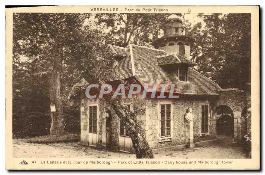 CPA Versailles Parc du Petit Trianon La Laiterie et la Tour de Malborough 