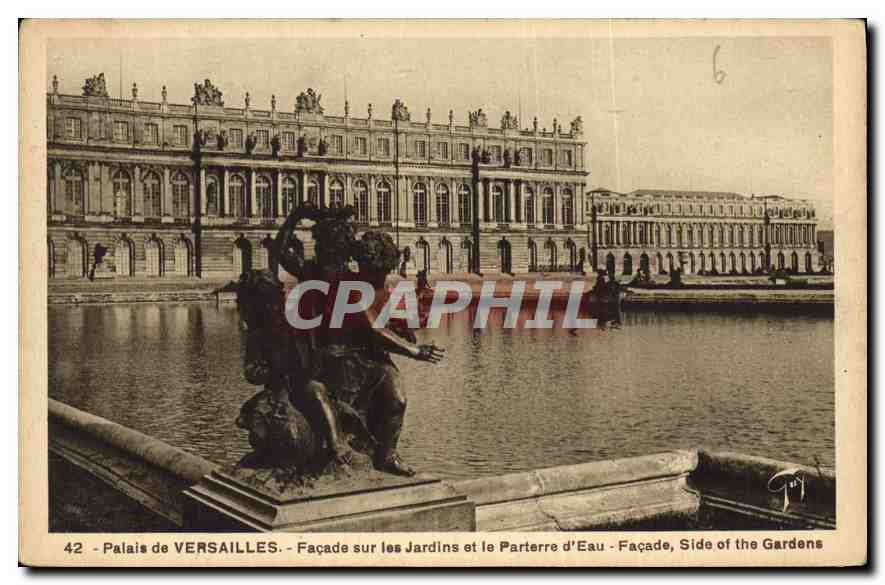 CPA Palais de Versailles Facade sur les Jardins et le Parterre d'Eau 