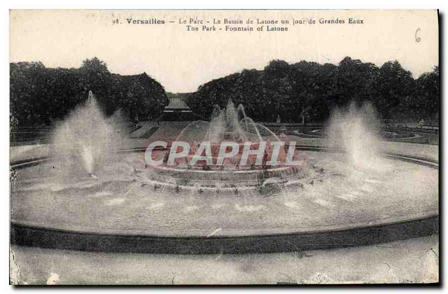 CPA Versailles Le Park le Bassin de Latone en jour de Grandes Eaux 