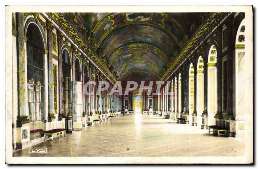 CPA Versailles Le Palais la Galerie des Glaces 