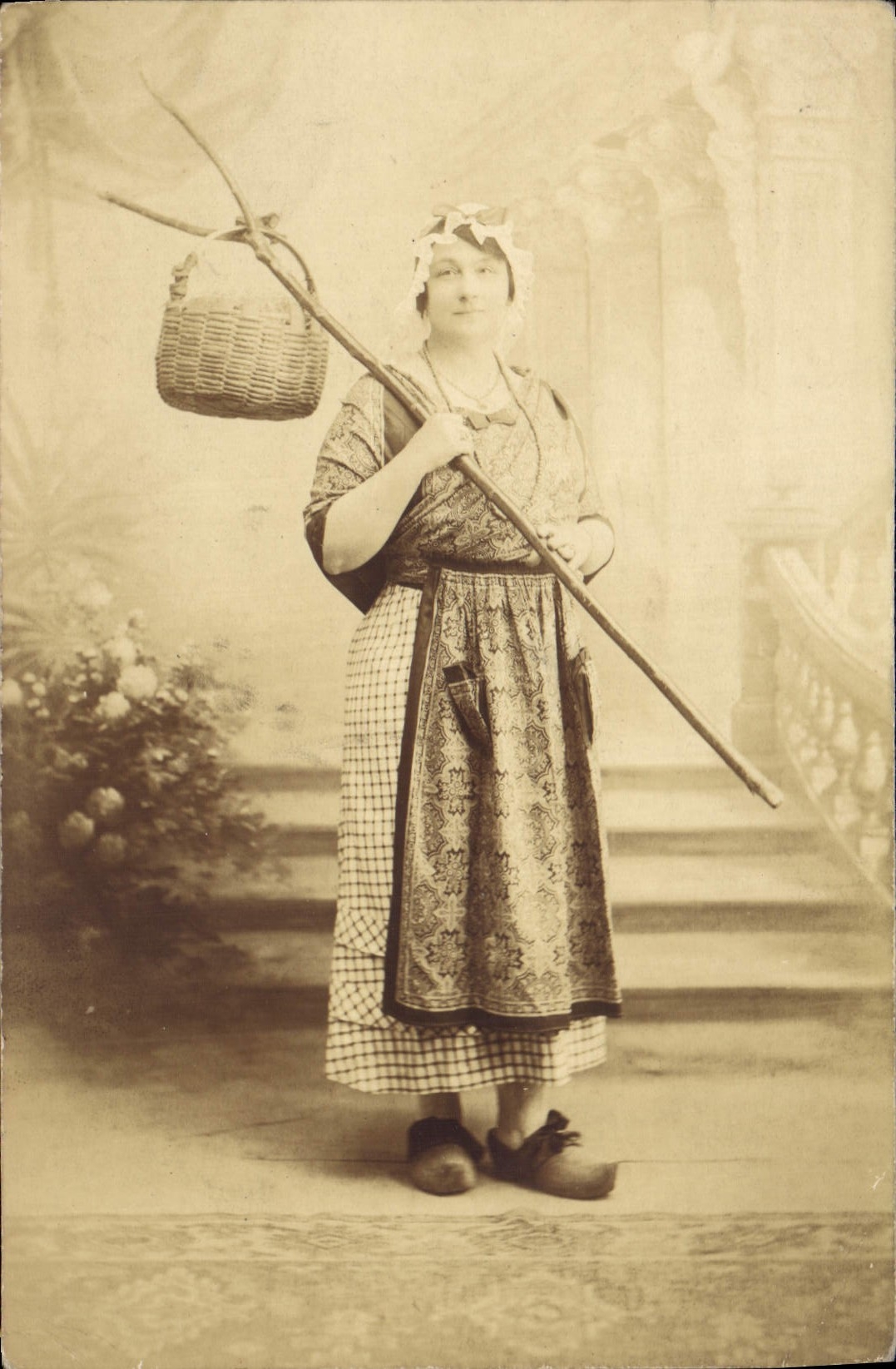 CARTE PHOTO Femme