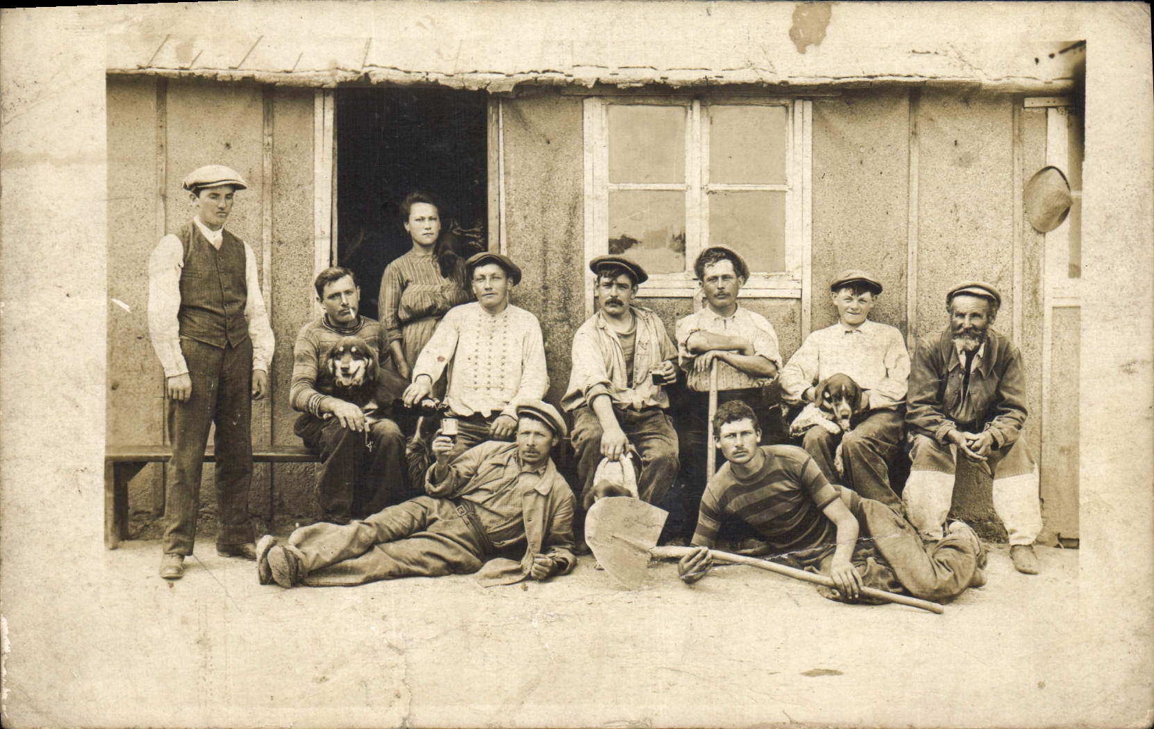 CARTE PHOTO Personnages Ouvriers