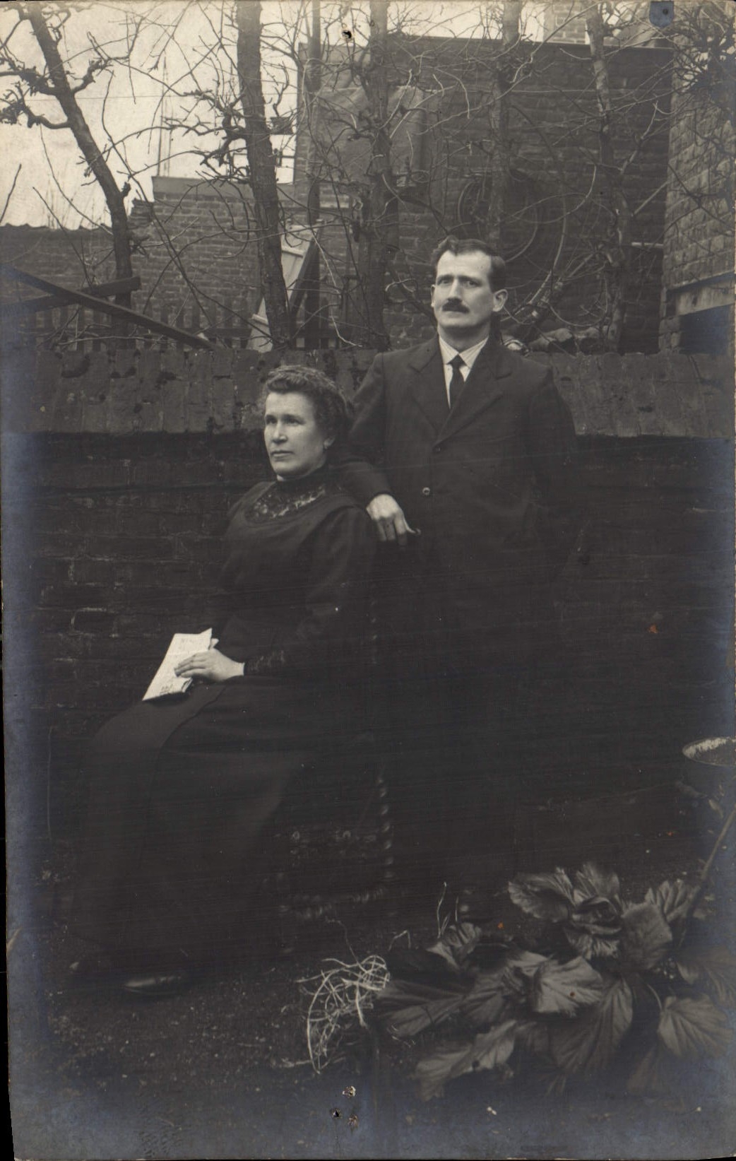 Couple en extérieur — photo d'identité — CPAPHIL n°6