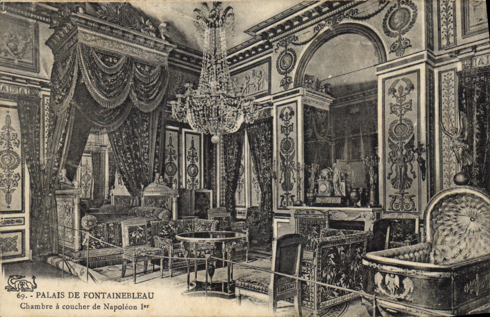 Palast von Fontainebleau — Schlafzimmer von Napoleon I. — Nr. 69