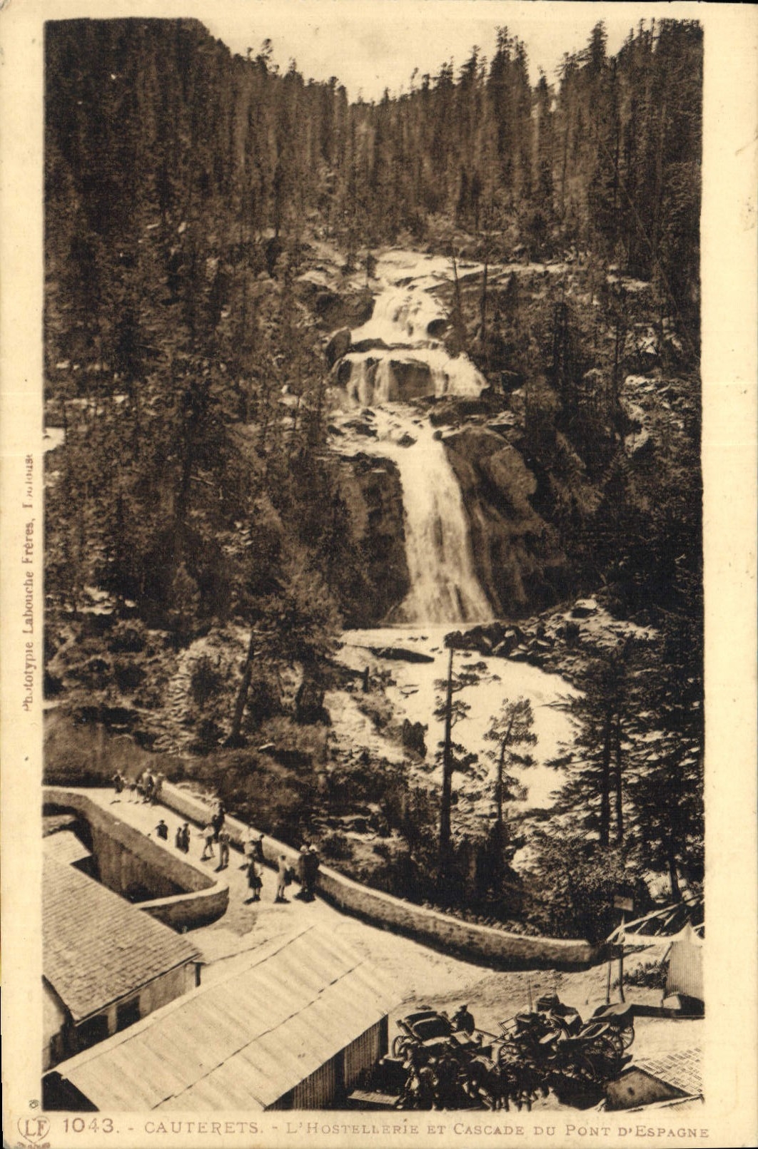 Cauterets - L'Hostellerie et Cascade du Pont d'Espagne — Phototypie Labouche Frères, n° 1043
