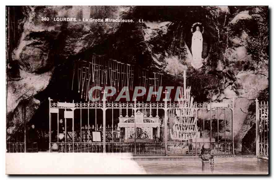 CPA Lourdes La Grotte Miraculeuse 