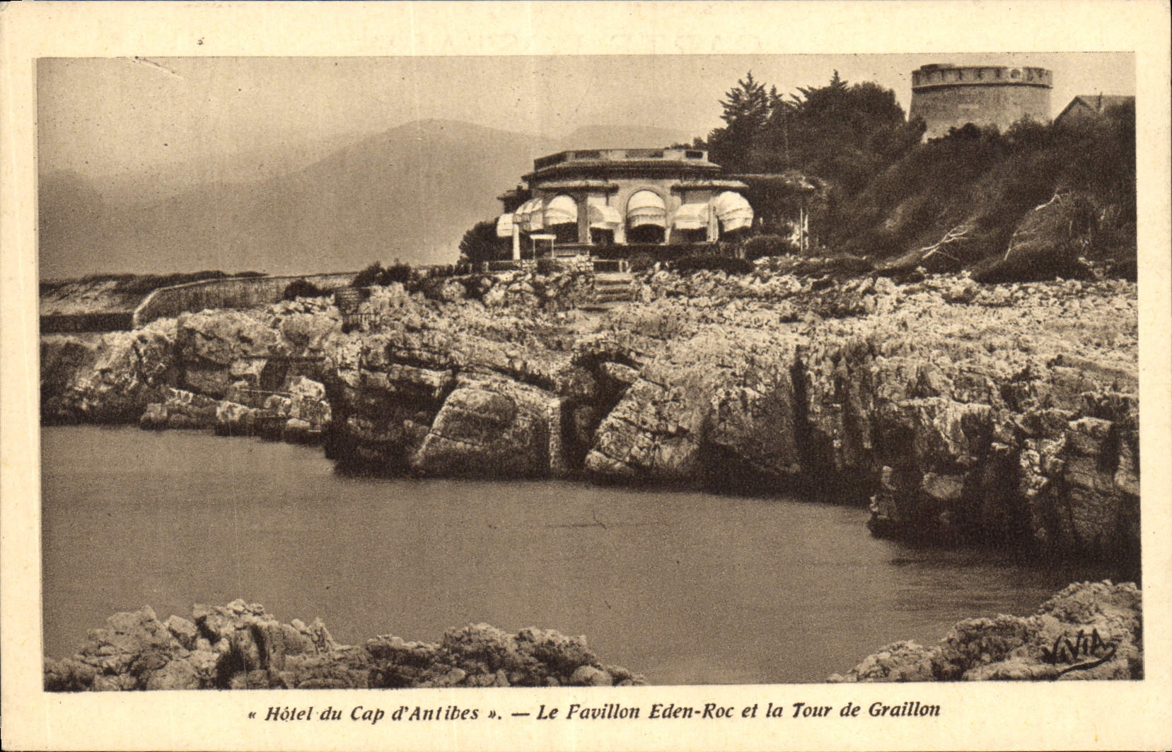 CPA Hotel du Cap d'Antibes Le Pavillon Eden Roc et la Tour de Graillon 