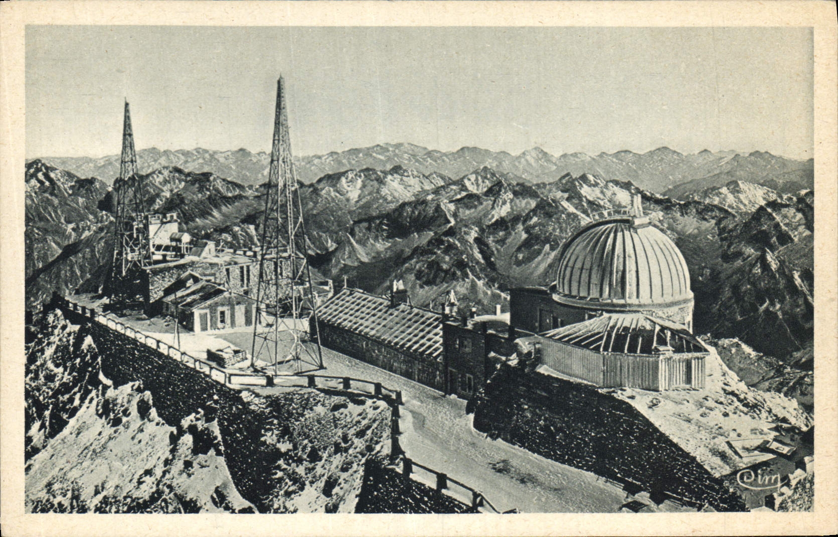 Observatoire du Pic du Midi — Les Pyrénées — éditeur Oirr