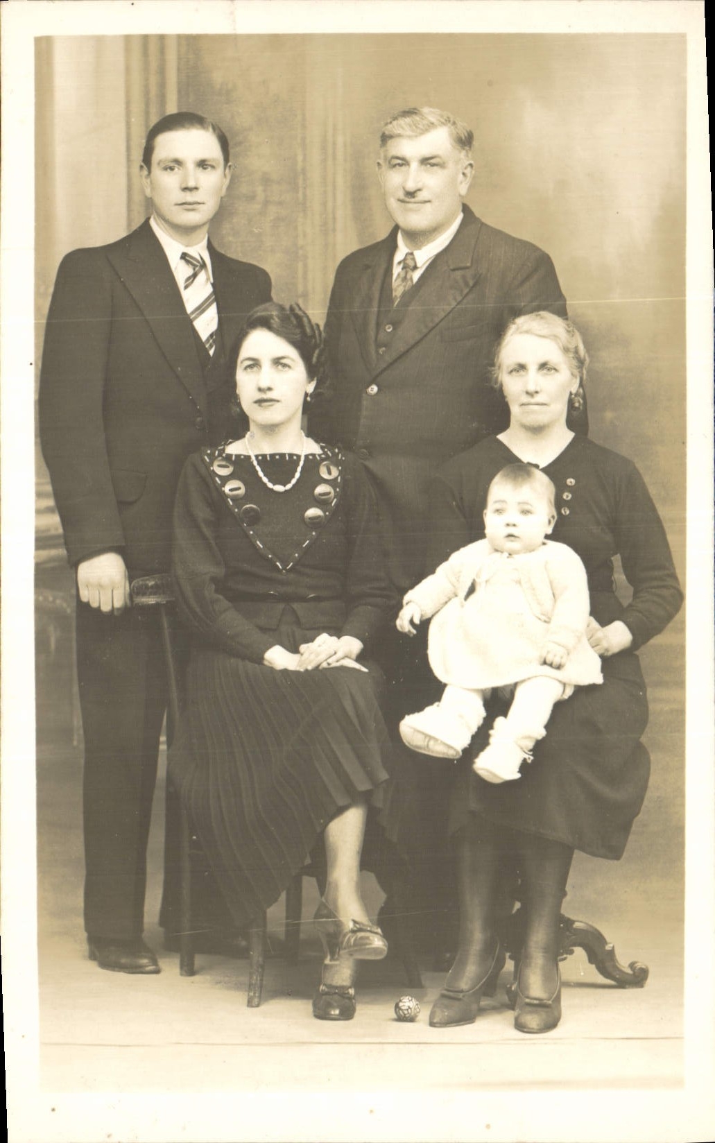 CARTE PHOTO Personnages
