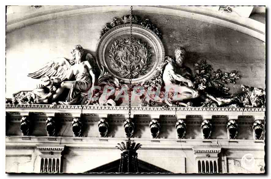 CPA La Palais de Compiegne Oise Tympan de la Salle des Gardes Sculpture de Nicolas Beauvallet 