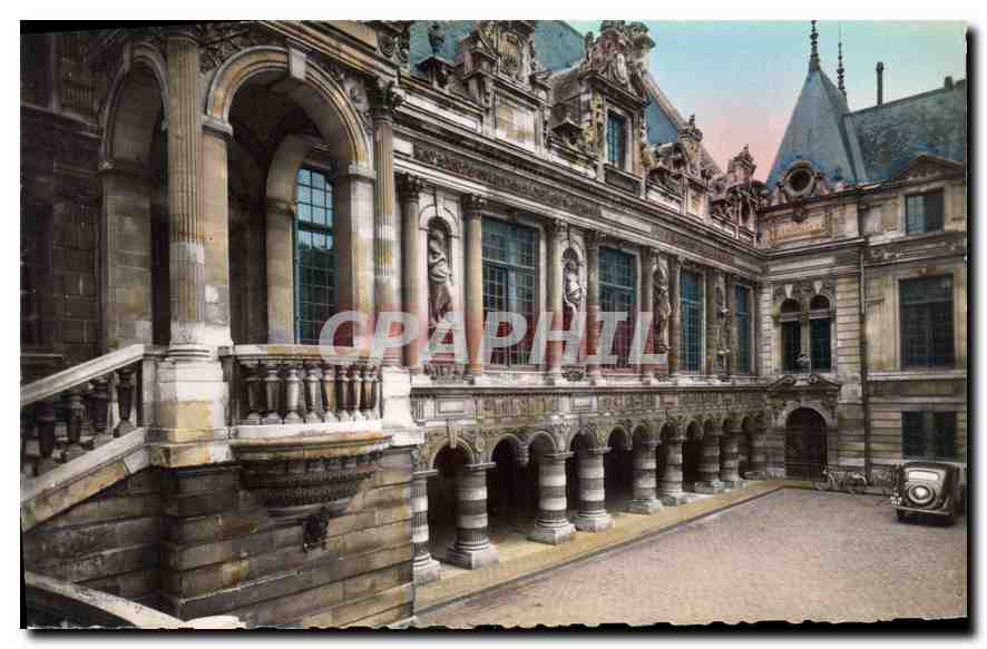 La Rochelle — Hôtel-de-Ville, Cour d'Honneur — Éditions du Globe, Paris