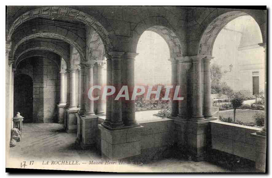 CPA La Rochelle Maison Henri II 