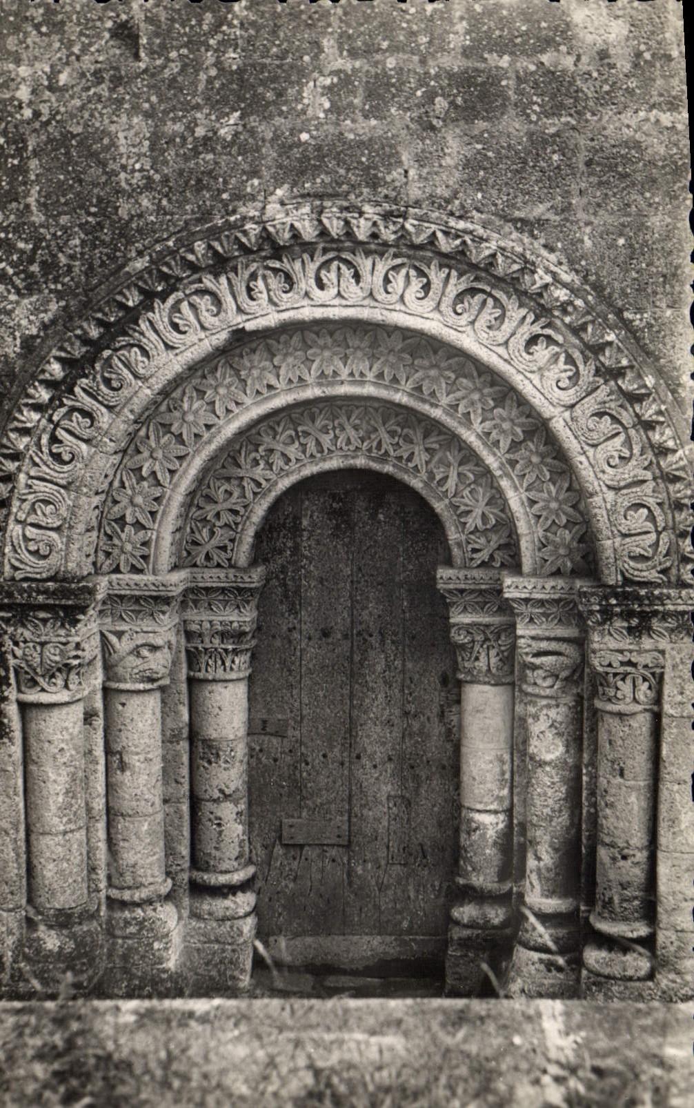 CPA Eglise de Fenioux Charente Maritime Porte Cote Nord 