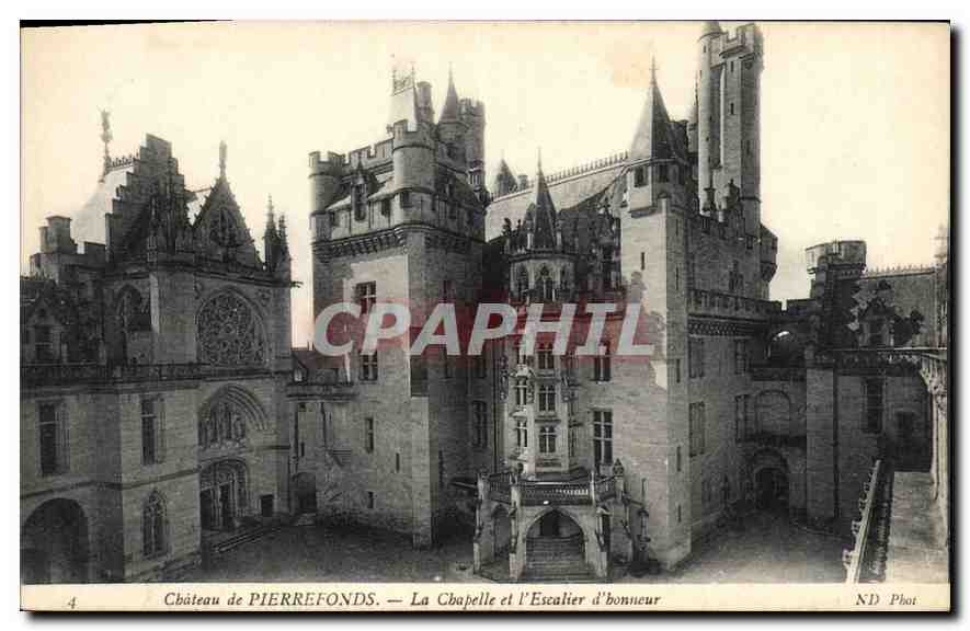 CPA Chateau de Pierrefonds La Chapelle et l'Escalier d'honneur 