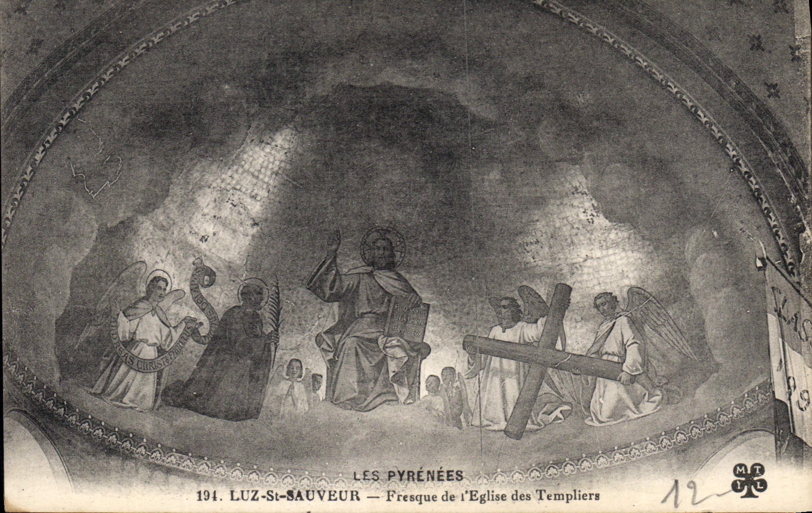 CPA Luz St Sauveur Fresque de l'Eglise des Templiers 