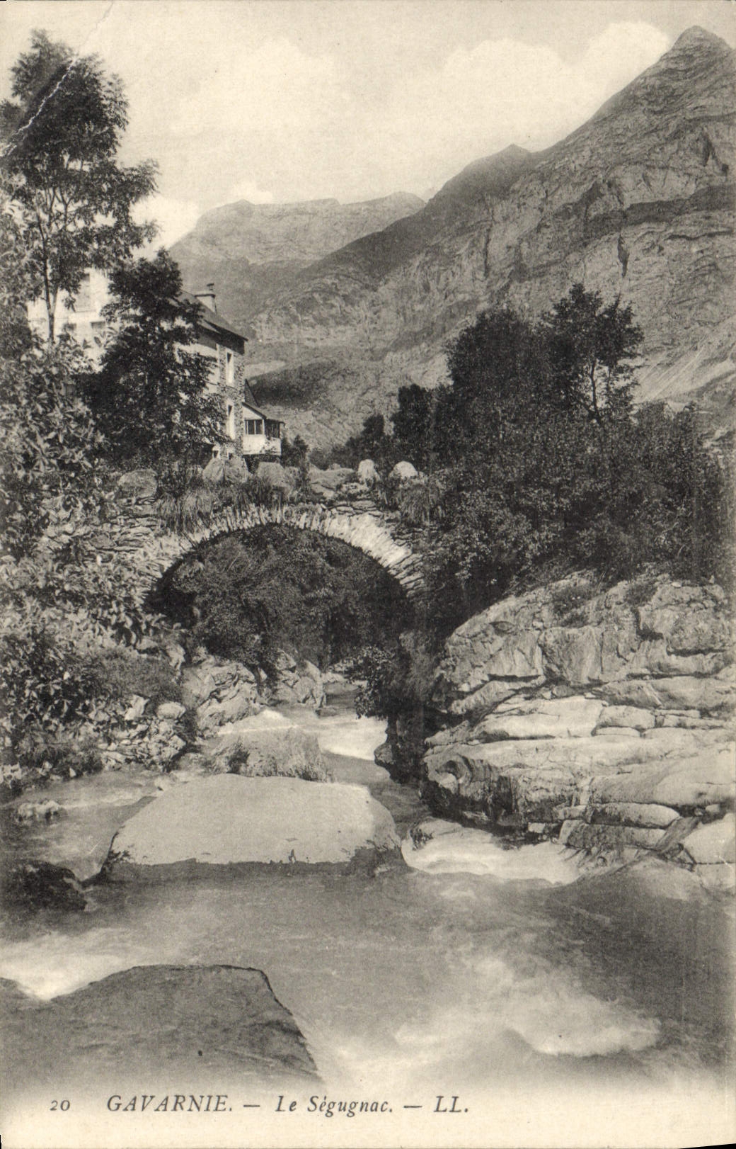 CPA Gavarnie Le Segugnac 