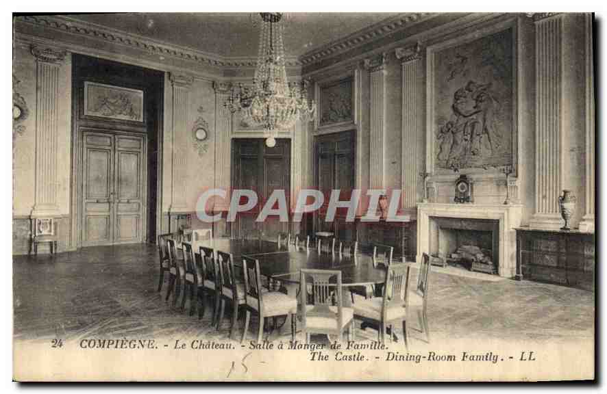 CPA Compiegne Le Chateau Salle a Manger de Familie 