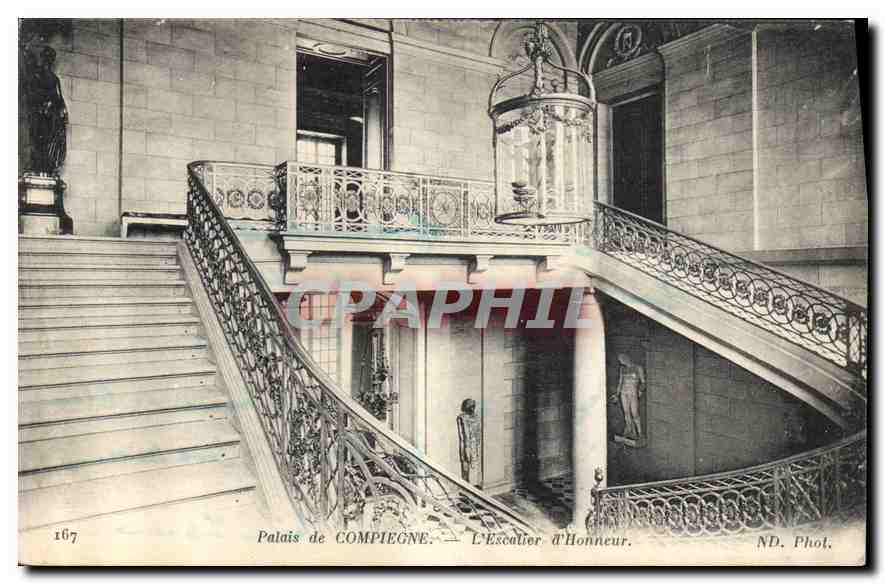 CPA Palais de Compiegne L'Escalier d'Honneur 