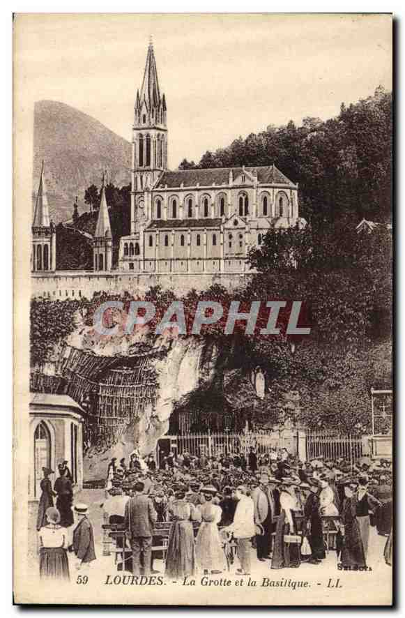 CPA Lourdes La Grotte et la Basilique 