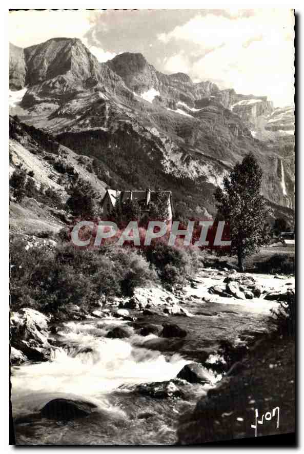 CPA Cirque de Gavarnie Htes Pyr Le Gave et le massif du Marbore 