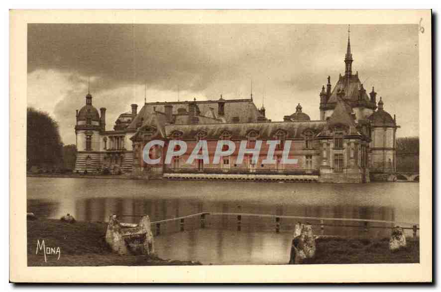 CPA Chateau de Chantilly Les Chateaux le Petit Chateau et la Tour du Tresor 