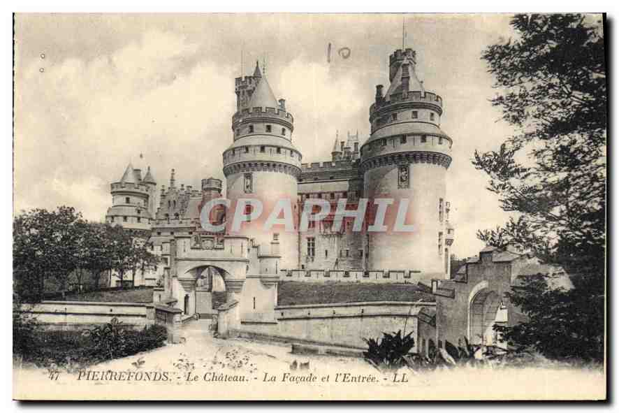CPA Pierrefonds Le Chateau La Facade et l'Entree 